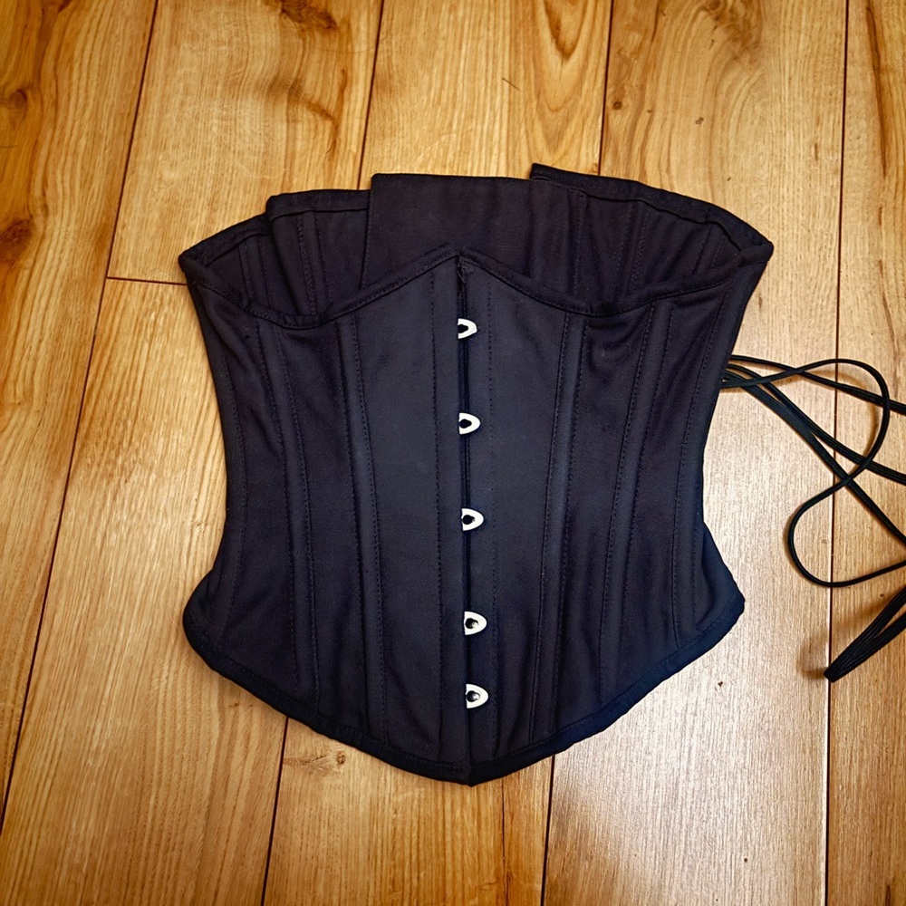Orchard Corset Underbust Size 22